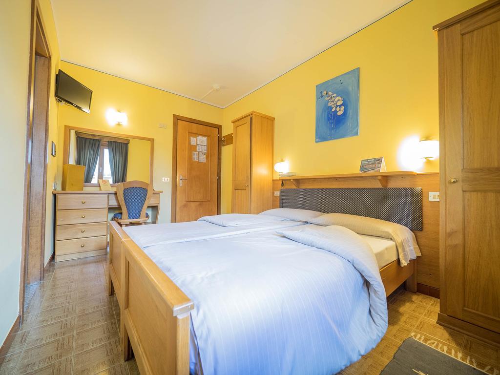Hotel Baita Della Luna Livigno Luaran gambar